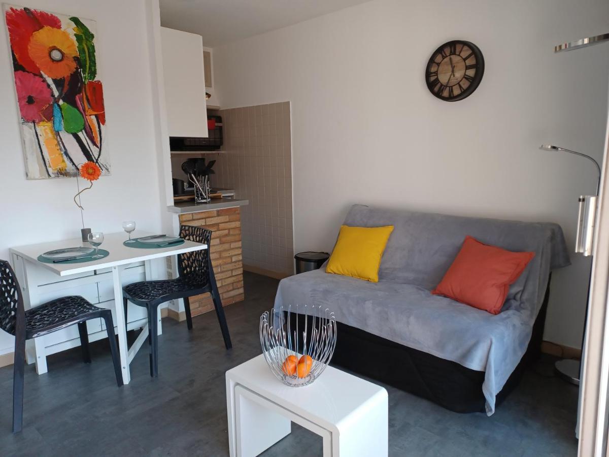Appart Cosy En Bord De Mer - Port Santia Lucia St Raphael แซ็งต์-ราฟาเอล ภายนอก รูปภาพ