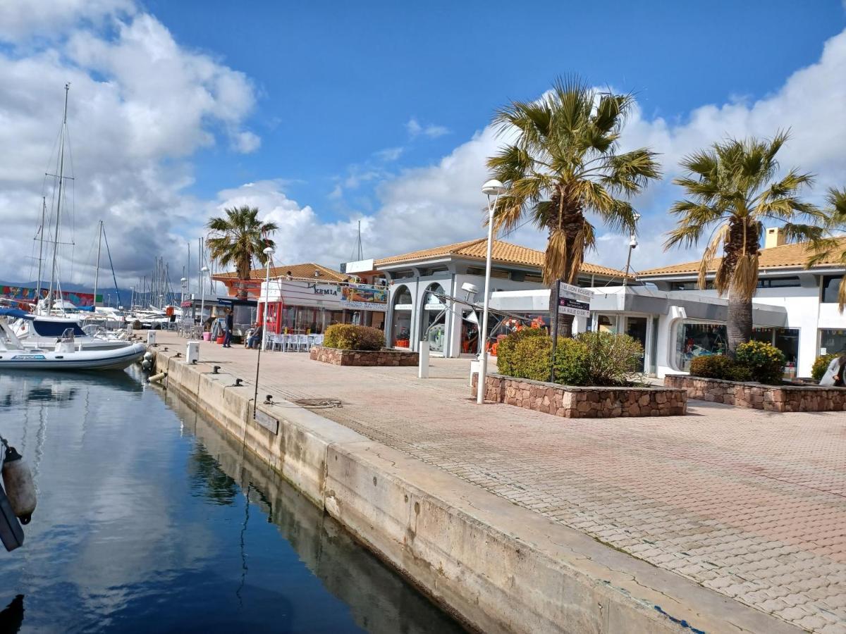 Appart Cosy En Bord De Mer - Port Santia Lucia St Raphael แซ็งต์-ราฟาเอล ภายนอก รูปภาพ